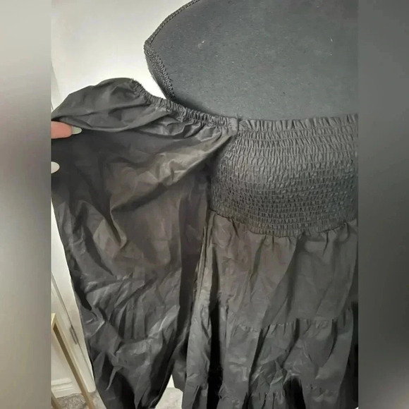 Steve Madden  | Black Smocked Puff Sleeved Peasant Mini Dress | Size M [24] - Picture 5 of 7